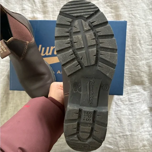 Blundstone Walnut Brown #550 Boots - Picture 2 of 4